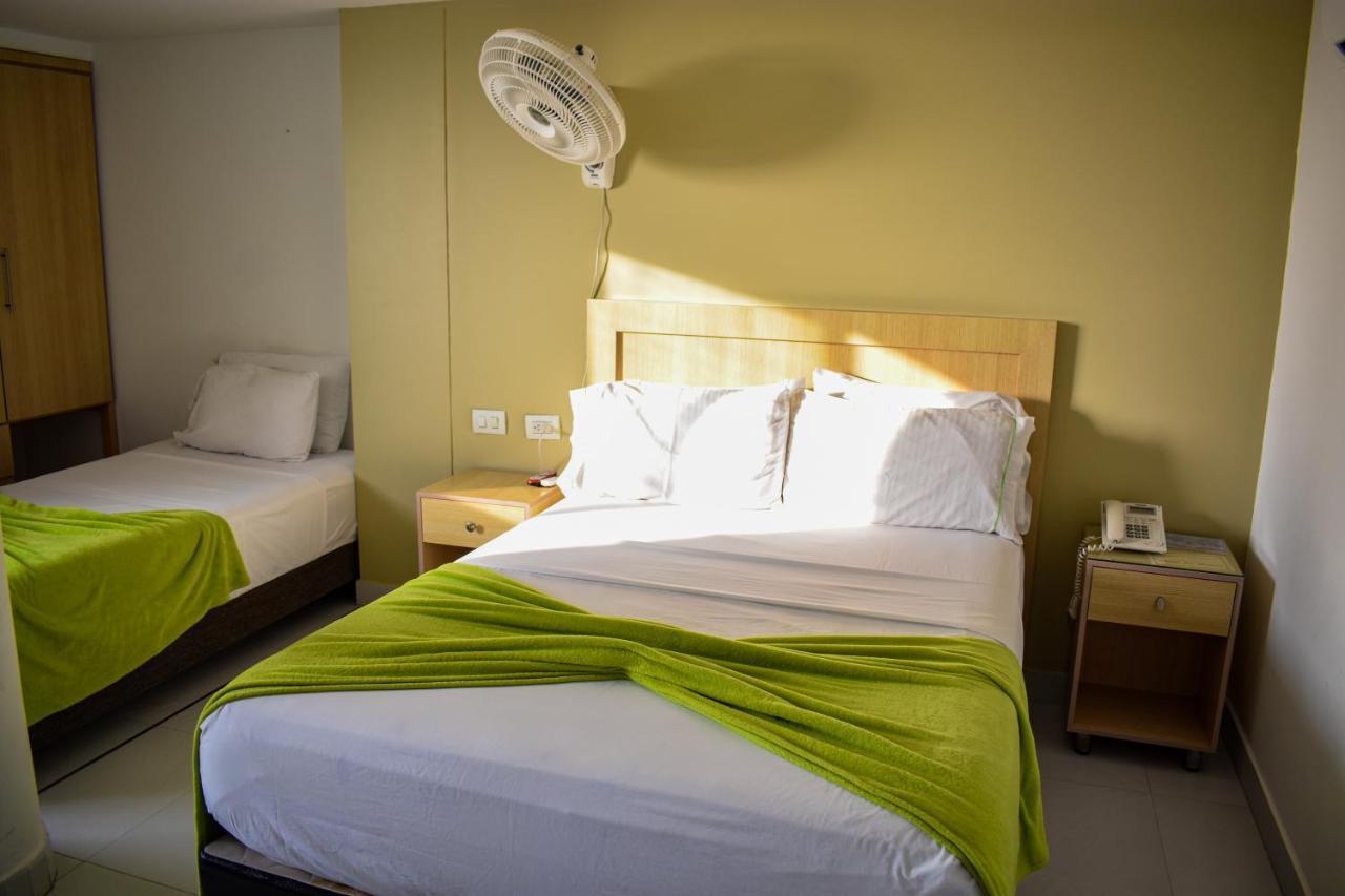 Hotel Isla Capri Cartagène Extérieur photo
