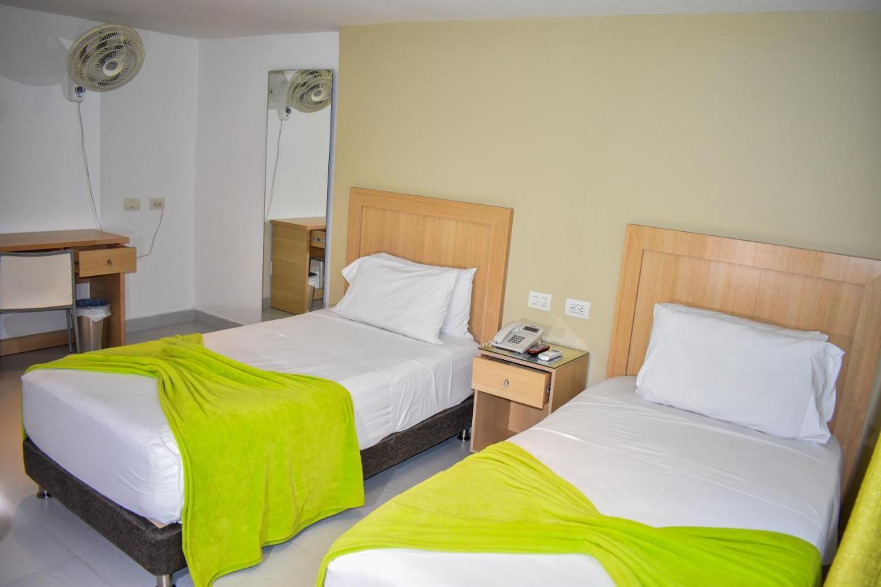 Hotel Isla Capri Cartagène Extérieur photo