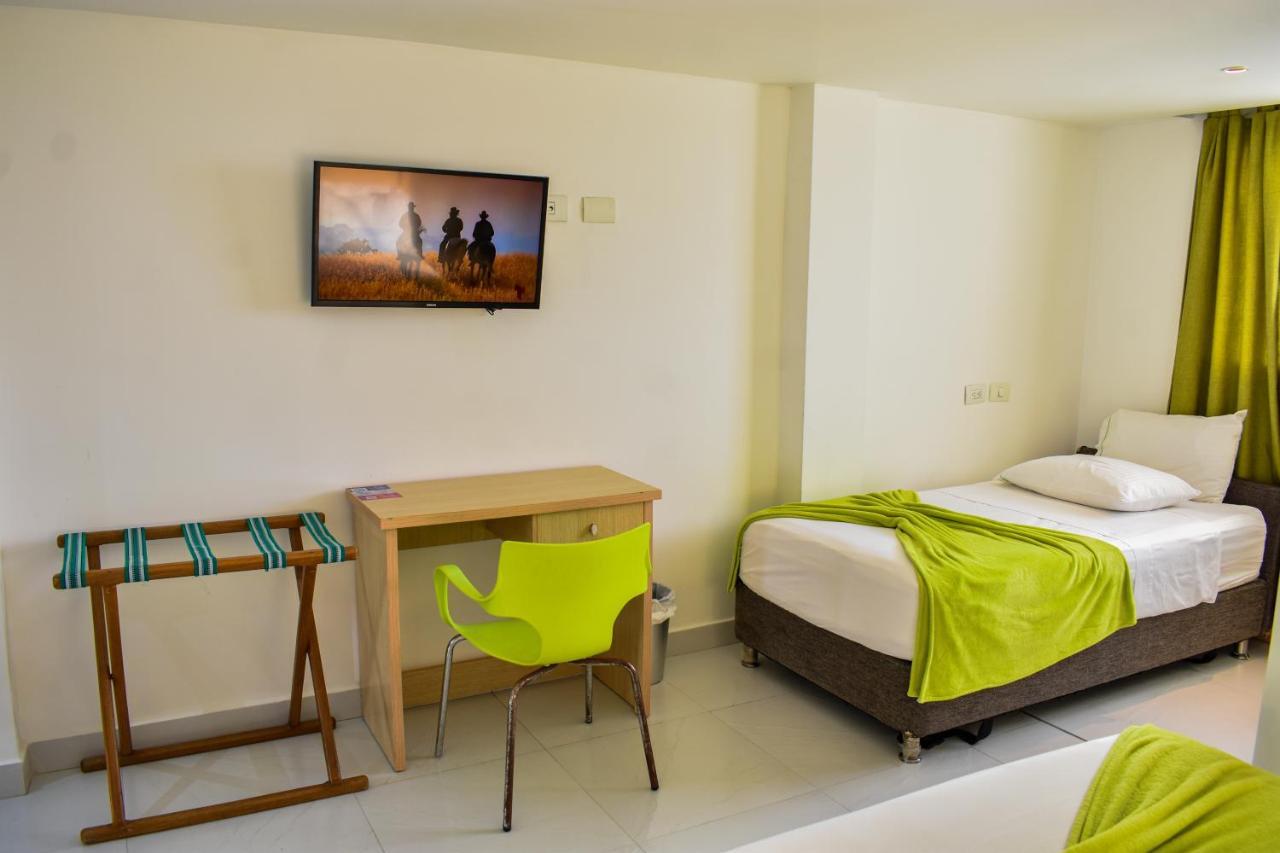 Hotel Isla Capri Cartagène Extérieur photo