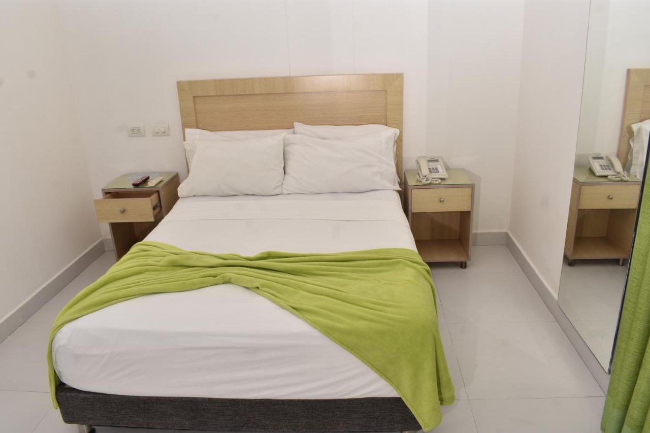 Hotel Isla Capri Cartagène Extérieur photo