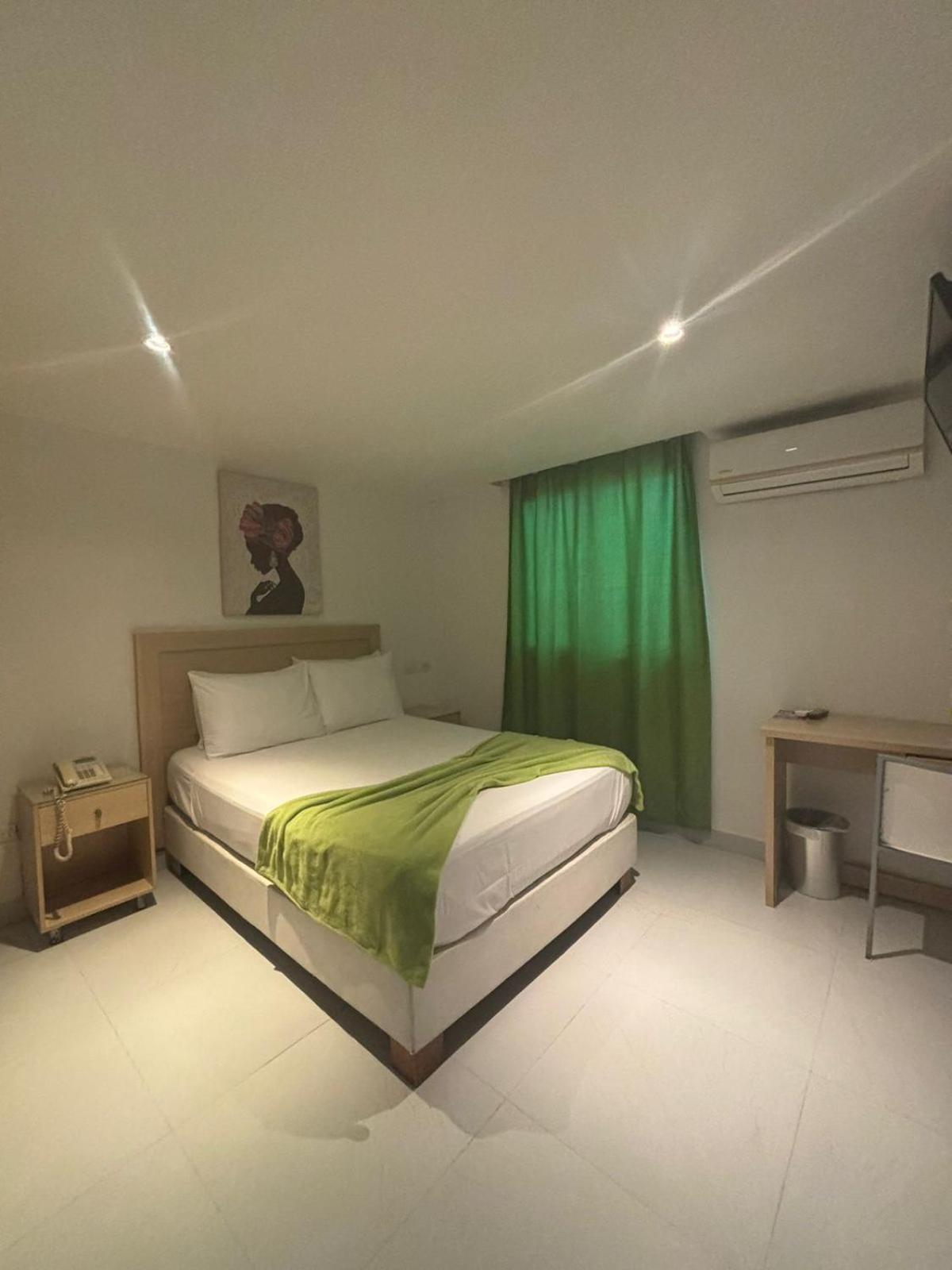 Hotel Isla Capri Cartagène Extérieur photo